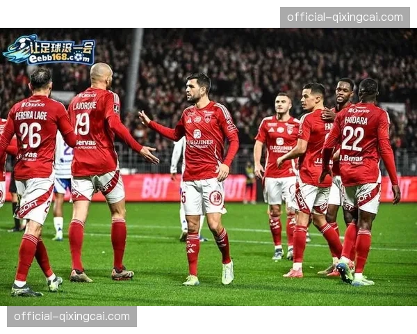 布雷斯特对阵兰斯前瞻：欧冠资格争夺战，黑马对决悬念丛生